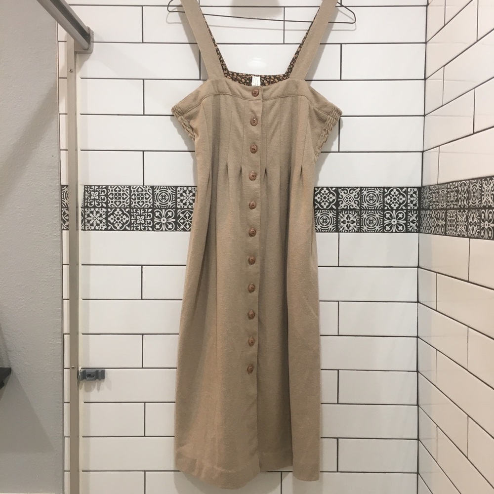 Vintage 70’s✨🌟 Beige spaghetti strap button-up